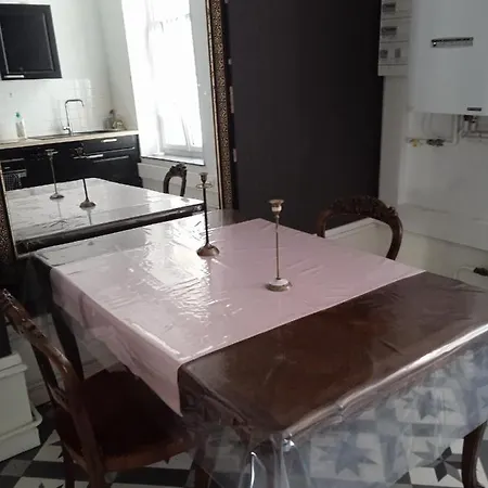 La De L Empereur Apartment *
